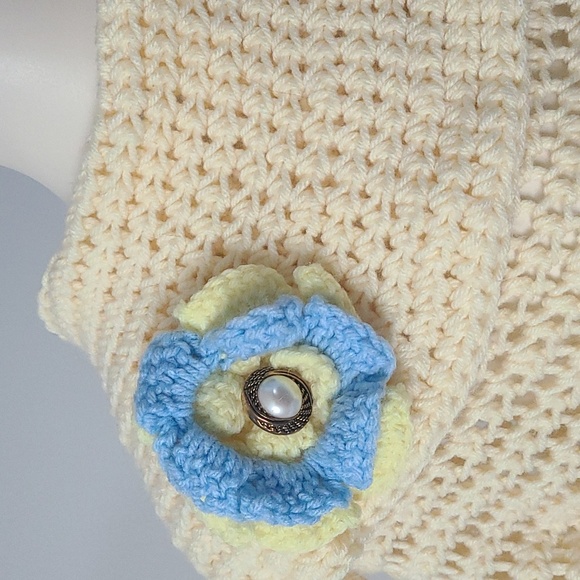 Handmade Crochet Poncho 🧶 - Picture 2 of 10